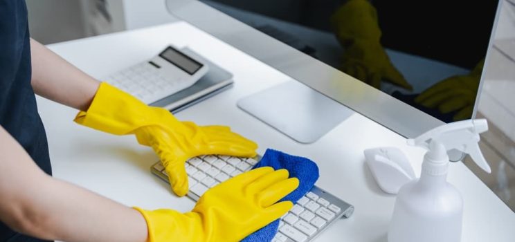 How to clean electronic office equipment